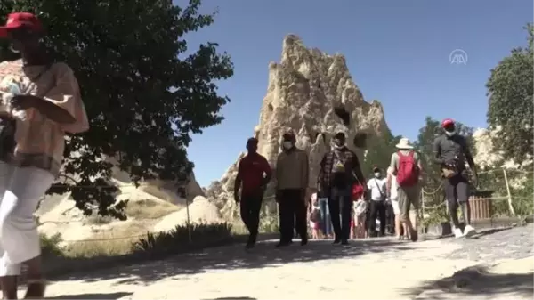 Bayram Kapadokya'da turizmcilerin yüzünü güldürdü