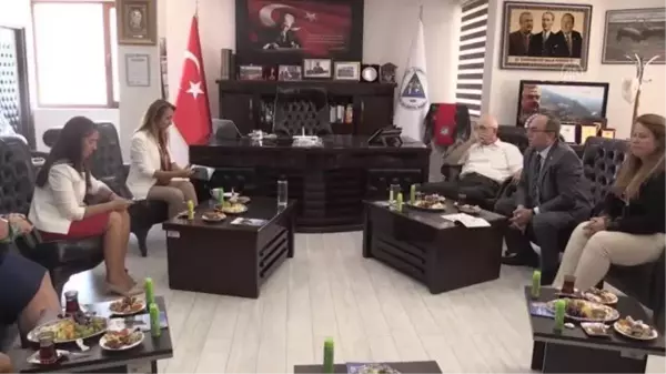 CHP Kadın Kolları Genel Başkanı Nazlıaka, 