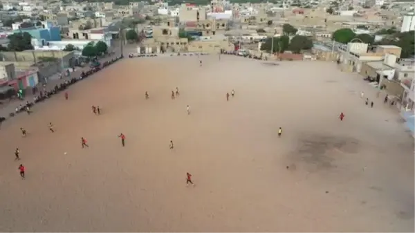 Kara Kıta'nın futbol aşığı çocukları