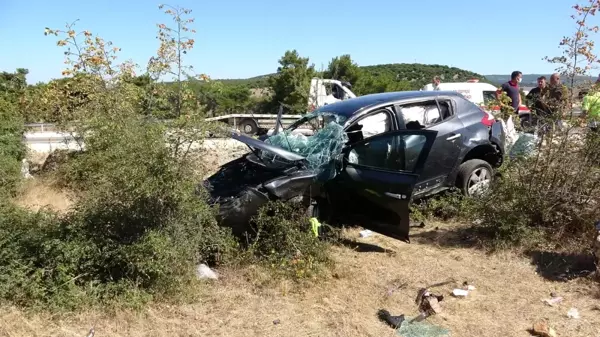 Çanakkale'de takla atan otomobildeki 3 kişi yaralandı