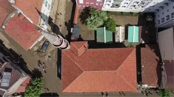 KASTAMONU - Bozkurt'taki sel felaketinde balçıkla kaplanan 113 yıllık cami eski haline getirilmeye çalışılıyor