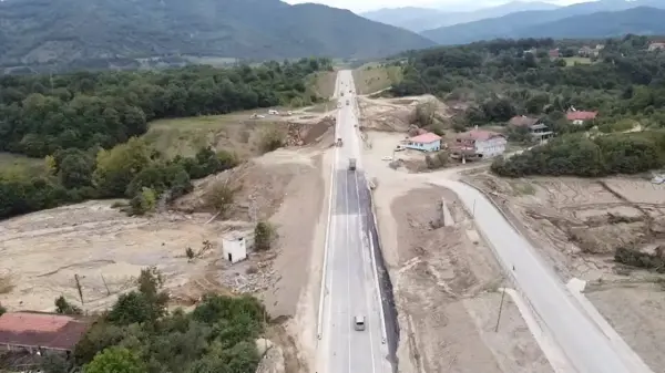 Bartın-Karabük yolunun Yenihan mevkisi ulaşıma açıldı