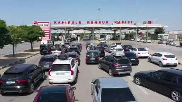 Edirne'de konaklayan gurbetçiler kent ekonomisini canlandırıyor