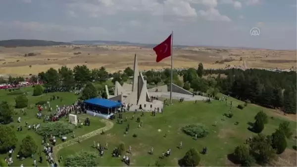 Son dakika haber! Bakan Varank, Zafertepeçalköy Zafer Anıtı'nda düzenlenen 30 Ağustos Zafer Bayramı törenine katıldı