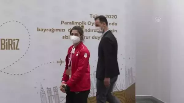 Tokyo Paralimpik Oyunları'nda mücadele eden bir grup milli sporcu yurda döndü