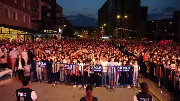 Çankırı'da 'Zafer' konserine yoğun ilgi