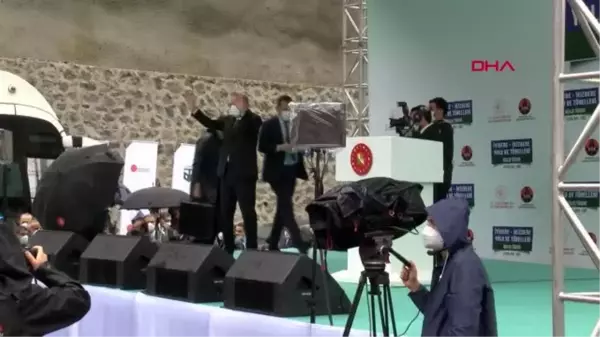 Son dakika haberi | CUMHURBAŞKANI ERDOĞAN: SİZ BU MİLLETİN ÖNÜNÜ KESEMEZSİNİZ