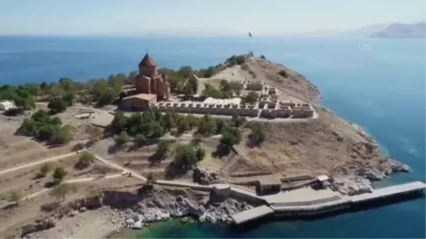 (DRONE) Akdamar Adası'nda 9. ayin başlıyor