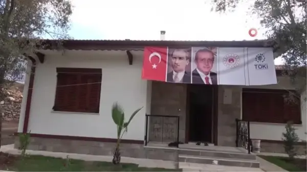 Marmaris'te tamamen yanan evlerden birinin inşaatı tamamlandı, mağdur aile evlerine taşındı