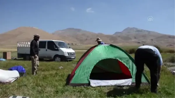 Faraşin Yaylası kavuştuğu huzurla kamp kuran doğaseverleri ağırlıyor