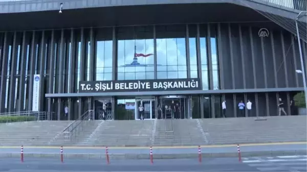 Şişli Belediyesinden haksız şekilde çıkarıldıklarını öne süren 4 işçi Ankara'ya yürüyecek