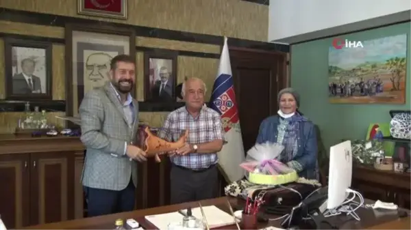 Meclis eski Başkanı Cemil Çiçek Sındırgı'yı ziyaret etti