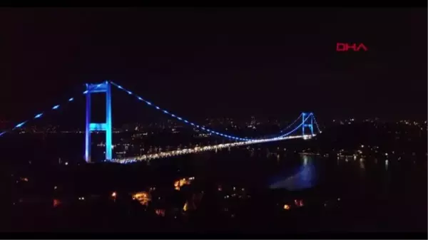 İSTANBUL-'Tak Bi Mavi Kravat' prostat kanseri için köprüyü maviye boyadı