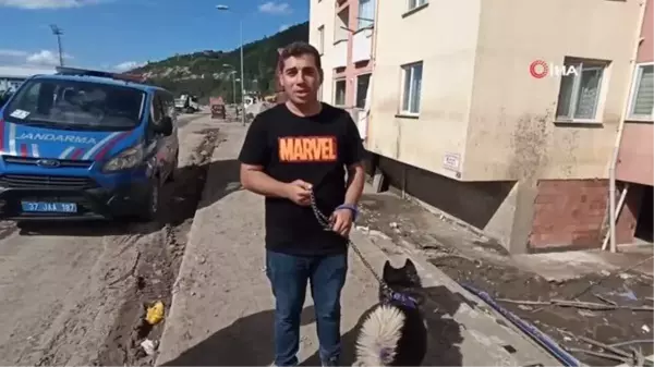 Son dakika haber... Selde hayatını kaybeden öğretmenin köpeğinden vefalı davranış