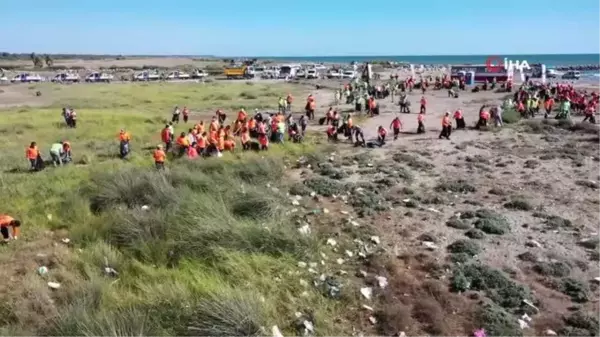 Mersin sahillerinde temizlik çalışması yapıldı