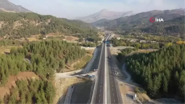 Edebiyat Yolu'ndan günlük 23 bin araç geçiyor