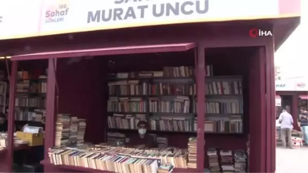 Kitapseverler Kadıköy'de sahafta buluştu