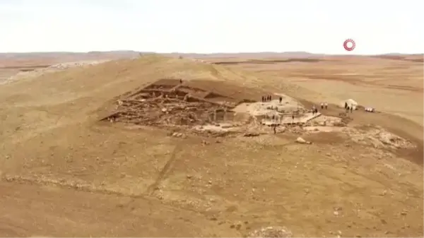 Kültür ve Turizm Bakanı Mehmet Nuri Ersoy Karahantepe'yi tanıttı