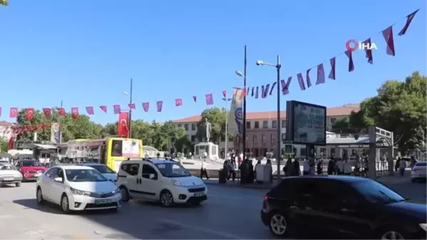 Malatya'da maske takmadan gezen vatandaşların bahaneleri şaşırttı: 