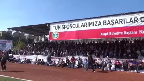 ZONGULDAK - Alaplı Yağlı Güreşleri'nde başpehlivan İsmail Balaban oldu