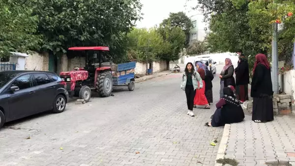 Traktör üstünde fenalaştı, doktorların müdahalesine rağmen kurtarılamadı