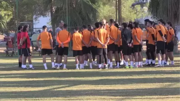 Adanaspor'da teknik direktör ile birlikte sistem de değişti