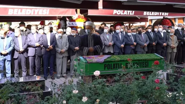 Polatlı Belediye Başkanı Mürsel Yıldızkaya'nın annesi toprağa verildi