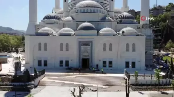 Uzun Mehmet Camii'ne büyük ilgi: 5 ayda 300 bin ziyaret