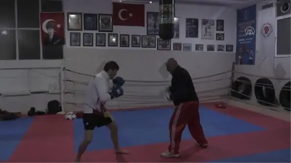 Dünya ikincisi milli sporcu, gözünü Kick Boks Avrupa Şampiyonası'na dikti