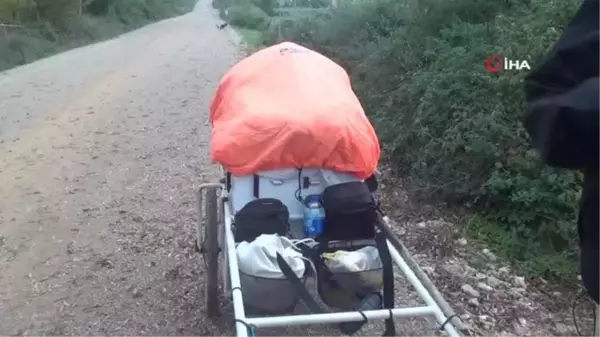 Semerkand hayranlığı Alman Christopher'ı yollara düşürdü