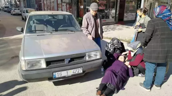 Otomobilin çarptığı yaşlı kadın yaralandı