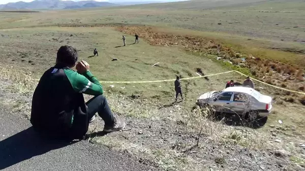 Son dakika haberi... Kars'ta kaza sonrası yürek burkan görüntü: 1 ölü 1 yaralı