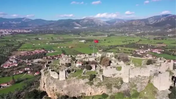 Beçin Antik Kenti'ndeki 600 yıllık Yelli Cami ibadete hazır hale getirildi