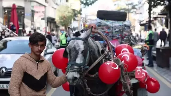 Temizlik işçileri temiz bir çevre için yürüdü