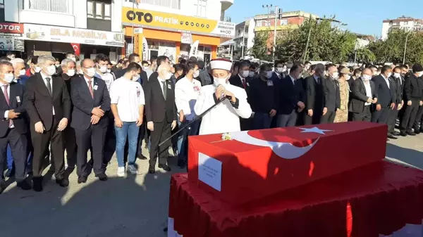 Trafik kazasında şehit olan polis Osmaniye'de toprağa verildi