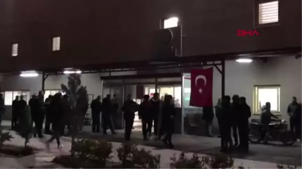 Son dakika haber | DÜĞÜNDE 1 KİŞİNİN ÖLDÜĞÜ 'YAN BAKTIN' KAVGASINDA 12 GÖZALTI