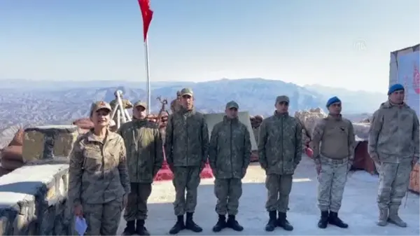 Hatice annenin ördüğü çoraplar Mehmetçiklere ulaştı