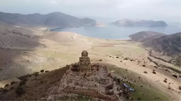 Doğaseverler tarihi Saint Thomas Manastırı'nın bulunduğu bölgeyi gezdi