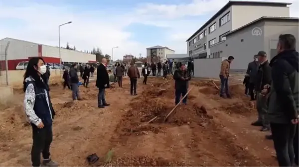 Tufanbeyli'de öğretmenler için hatıra ormanı oluşturuldu