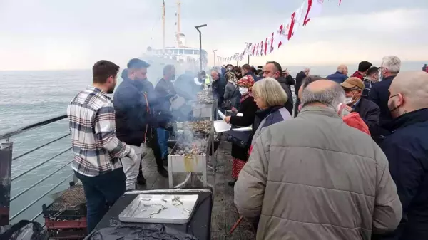 Hamsi festivalinde 5 ton hamsi tüketildi