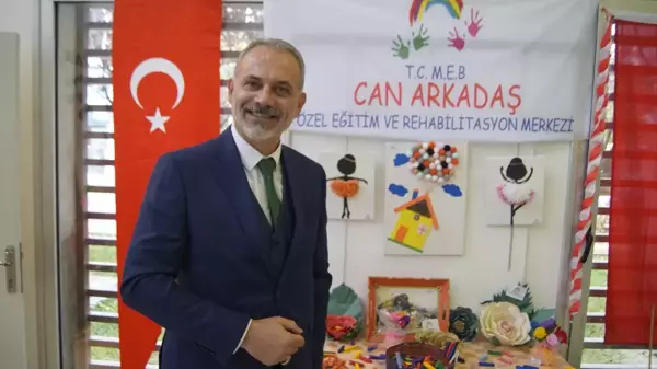 Seferihisar'da özel eğitim öğrencilerinden çok özel sergi