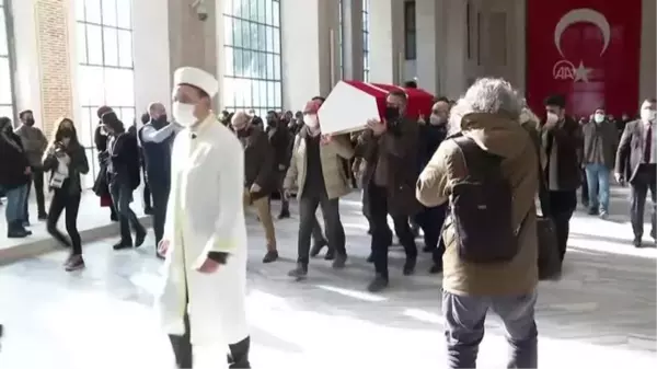 Prof. Dr. Teoman Duralı için İstanbul Üniversitesi'nde tören düzenlendi