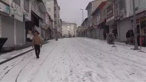 Soğuk hava ve kar hayatı olumsuz etkiledi