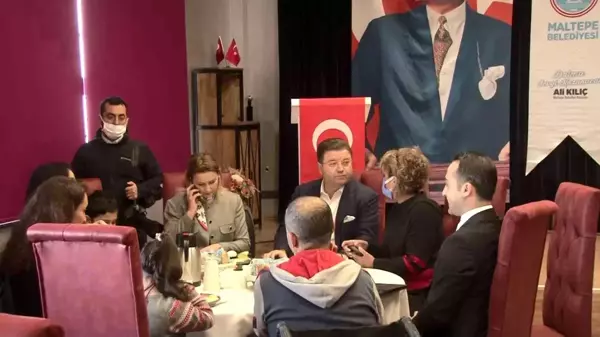 Maltepe'de engelli bireyler kahvaltıda bir araya geldi