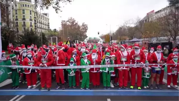 Madrid'de Noel Baba koşusu