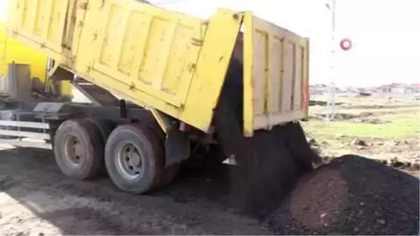 (ANKARA)Karagedik Mahallesi'nin yolları yapıldı, halk rahatladı