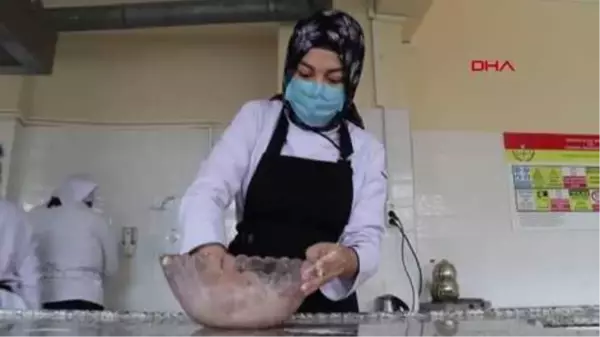 Son dakika haberi! PASTACILIK BÖLÜMÜ MEZUNU GENÇ ŞEFLER İŞSİZ KALMIYOR