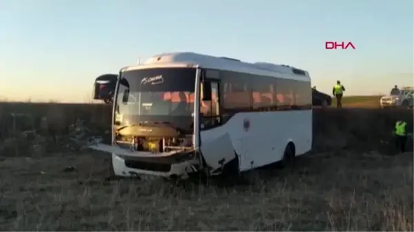 EDİRNE'DE MEMURLARI TAŞIYAN MİNİBÜS YOLDAN ÇIKTI, 8 YARALI