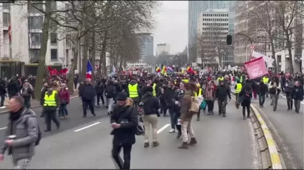 Belçika'da Kovid-19 tedbirleri protesto edildi (2)