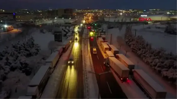 TIR VE KAMYONLARIN İSTANBUL'A GİRİŞİNE GEÇİCİ OLARAK İZİN VERİLMİYOR